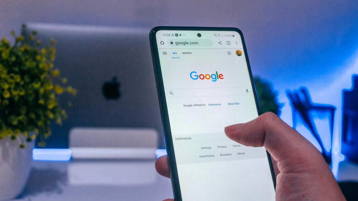 SL Ads vs Lanka Ads: Understanding Online Classified Searches in Sri Lanka