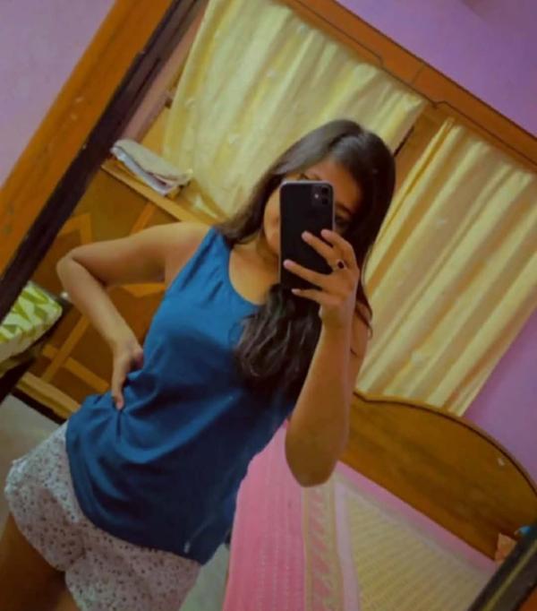 🌞Neutral looks & Genuine live Cam Girl__white Sexy Clean fegur.🍂{24 Hours Any Time Available}